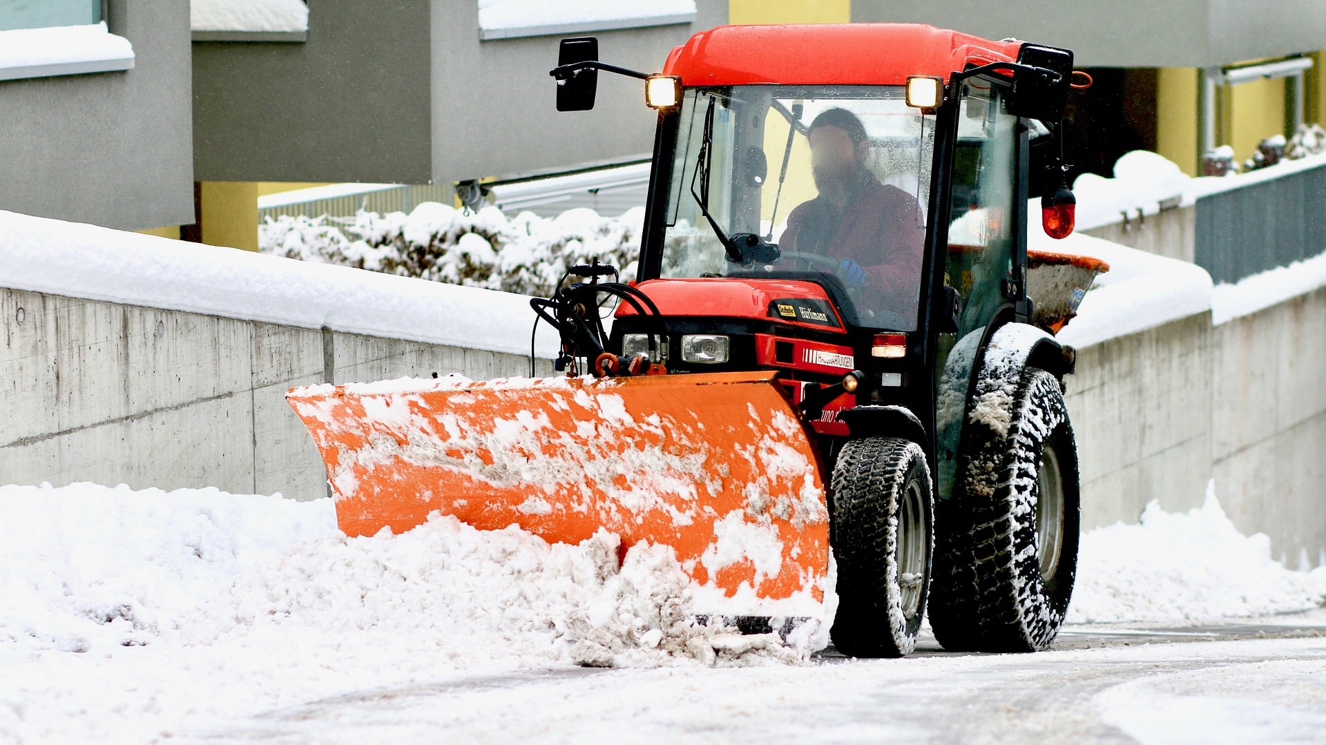 4 Reasons to Choose All Brothers for Snow Removal